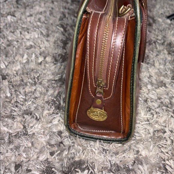 Brahmin Vintage Elegant Brown Leather Handbag - Picture 2 of 11